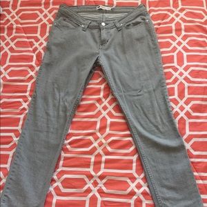 Levis low rise skinny jeans
